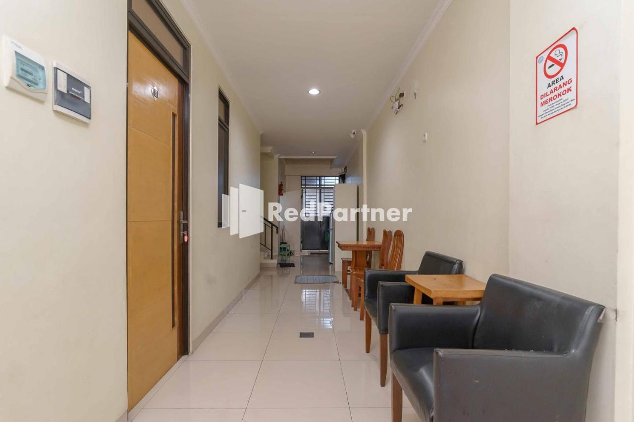 Jo Residence Syariah Redpartner Dżakarta Zewnętrze zdjęcie